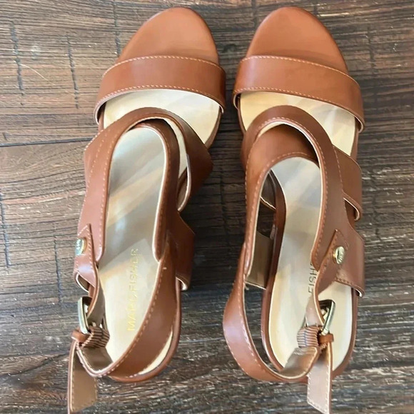 Marc Fisher Leather Platform Wedge Sandals Cognac Brown Women’s Size 9.5 - Picture 7 of 9